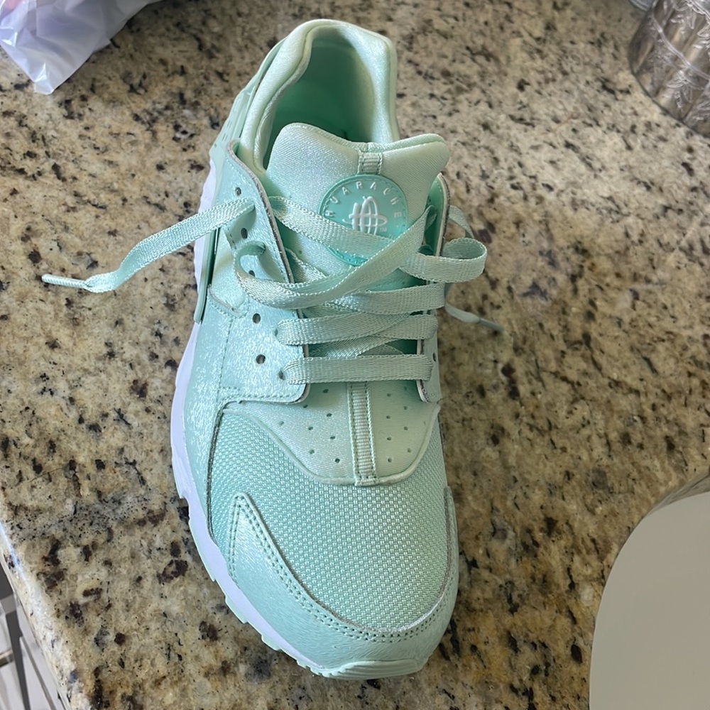 Nike Air Huarache Run Mint green